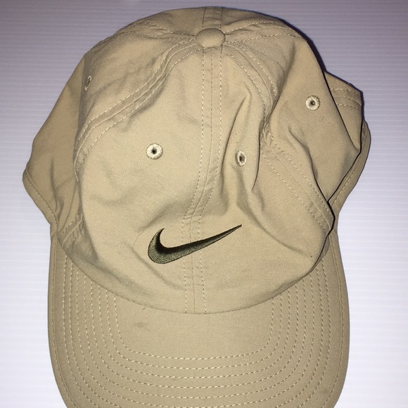 Tan Nike Drifit Hat 